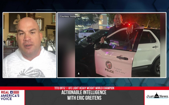 Eric Greitens speaks UFC Light Heavy Weight World Champion, Tito Ortiz